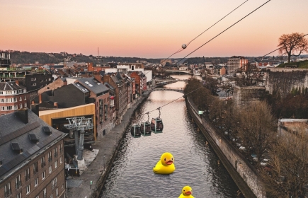 Une course folle de 5000 canards en plastique sur la Sambre ! Le 18 mai 2025